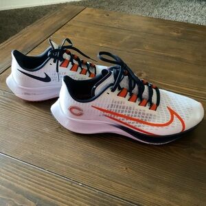 NEW Nike Chicago Bears Zoom Pegasus 27 Shoes